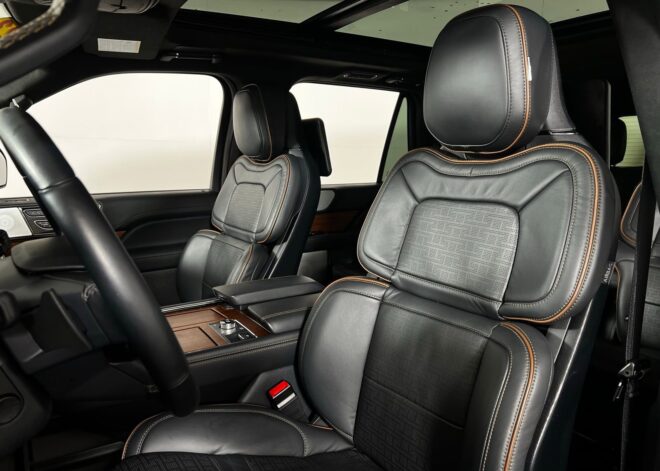 2023 Lincoln Navigator Black Label