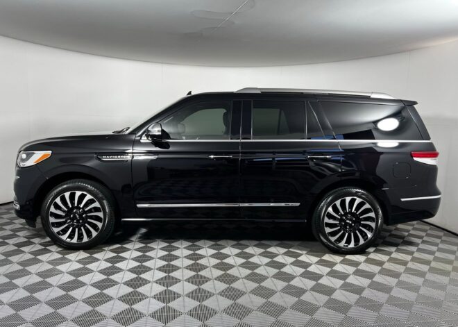 2023 Lincoln Navigator Black Label