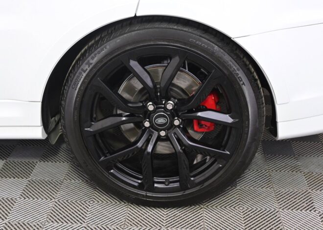 2022 Land Rover Range Rover Sport SVR Carbon Edition