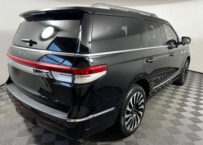 2023 Lincoln Navigator Black Label